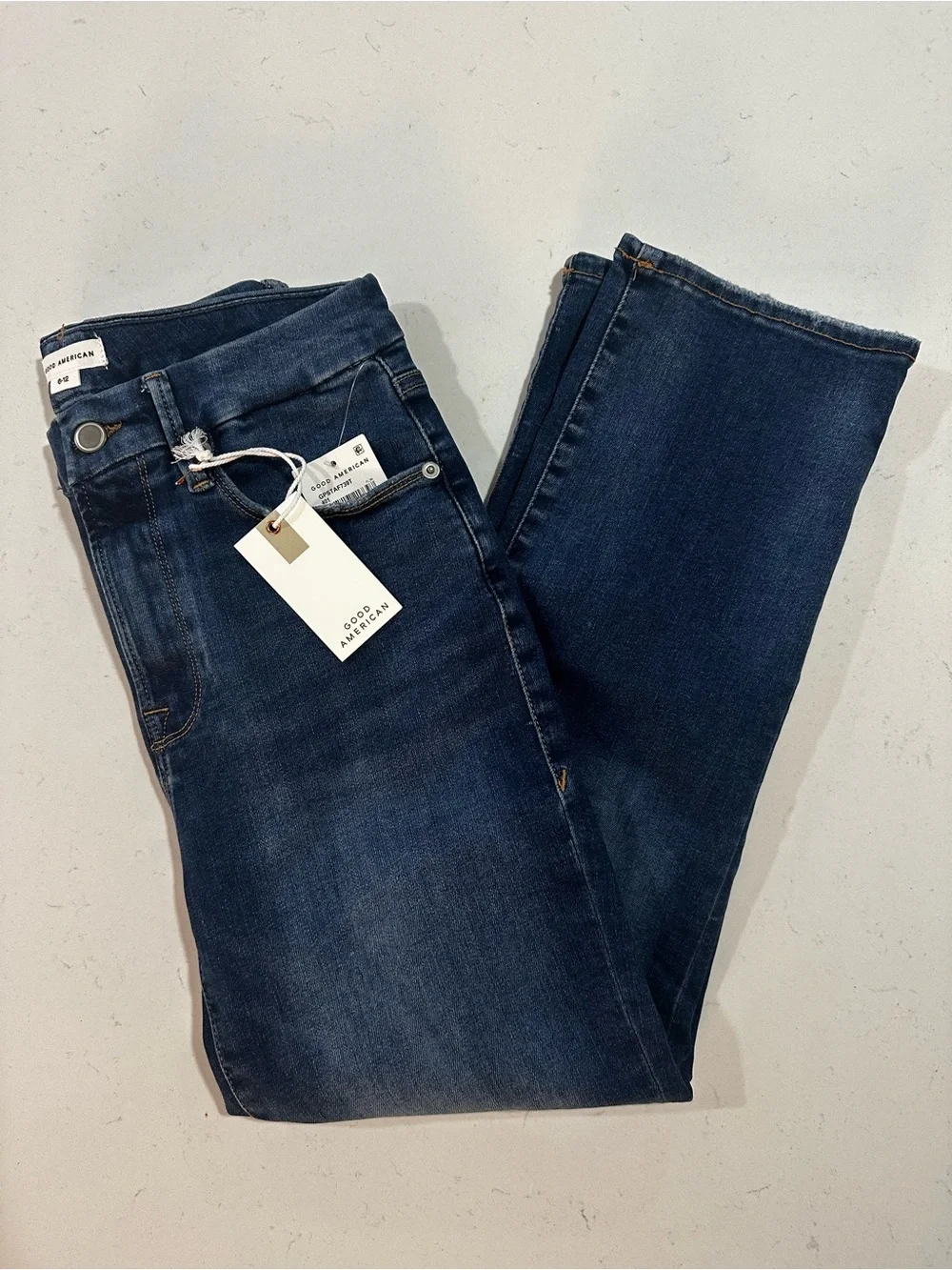 NWT Good American Good Petite Straight Jeans - Size 6-12